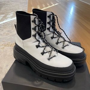 Marc Fisher Mlizuma white boots, worn once!! Size 7.5